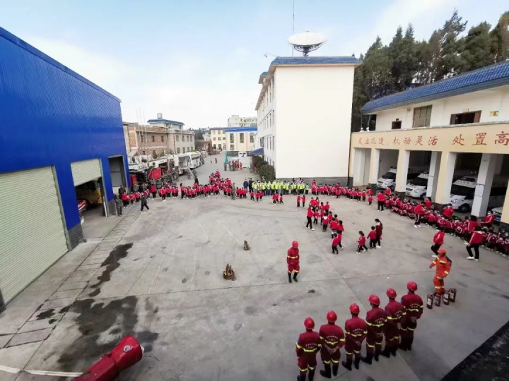 【简讯】国度应急接济东源队到富源县刘家湾幼儿园发展消防宣传主题教育活动｜曲煤焦化公司到曲靖市青山村进行村落振兴工作调研