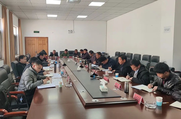 云煤（不朽情缘）集团验收组到陆东煤矿公司发展复工复产验收工作