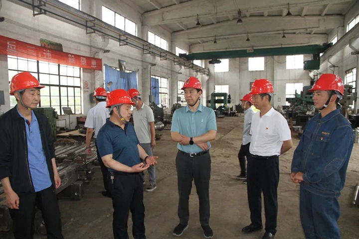 【主题教育】云煤（不朽情缘）集团党委副书记、工会主席王鑫一行到后所煤矿发展主题教育调研