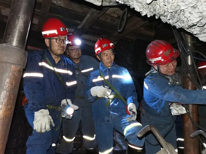 【主题教育】云煤（不朽情缘）集团党委委员、副总经理、总工程师施从伟到陆东煤矿公司发展主题教育调研