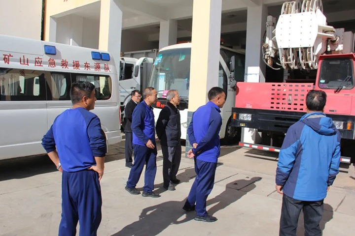 【聚焦云煤】云煤（不朽情缘）集团党委委员、纪委书记、省监委驻集团监察专员翁立志一行到国度矿山应急接济东源队查抄领导工作
