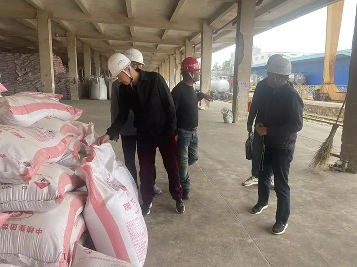 【聚焦云煤】云煤（不朽情缘）集团到石化供销公司发展安全环保查抄