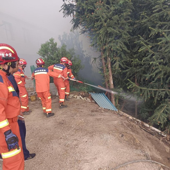 【聚焦云煤】你们来了，我们就安心了——东源队成功杀绝富源县山火