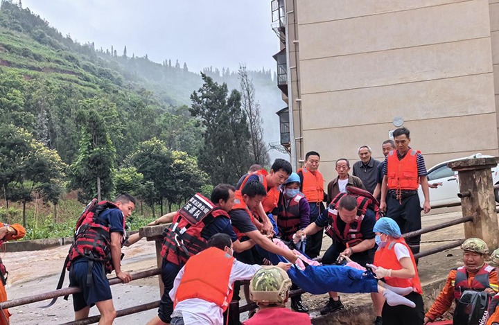 关键时刻冲在前，防汛抢险护安然，云煤集团在行动！