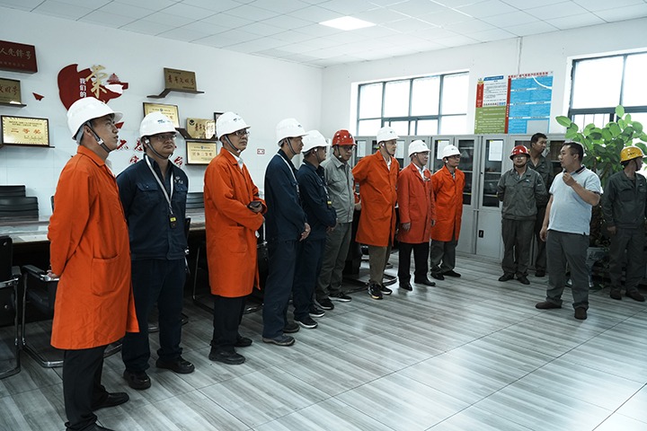 能投集团、煤炭产业集团党委结合召开曲靖区域企业党建联建共创工作启动部署会