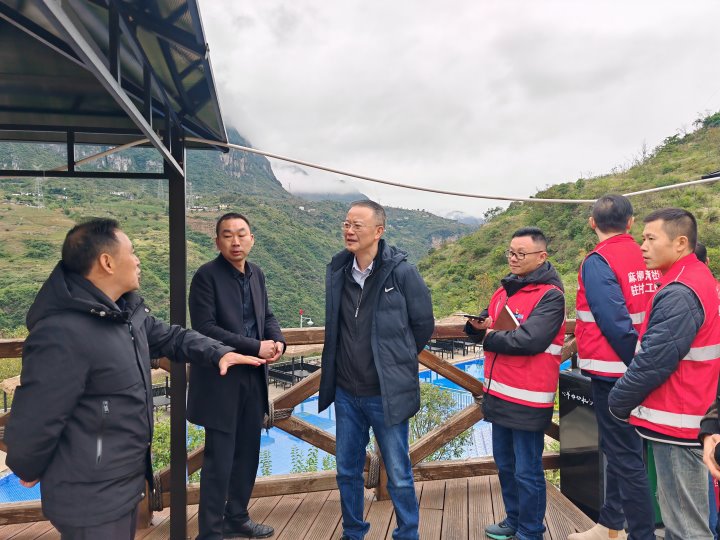 集团党委书记、董事长胡均到昭通市大关县寿山镇调研村落振兴工作