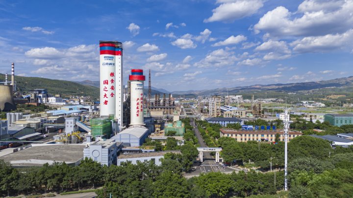 创新高！解化清洁能源公司粗甲醇年产量突破25万吨，圆满完玉成年出产工作