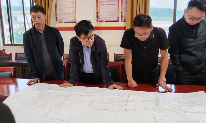 云煤集团党委委员、副总经理、总工程师施从伟一行到羊场煤矿所属得马煤矿调研